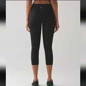 Lululemon Wunder Under Crop (Hi-Rise) *Full-On Luxtreme 21" Black (First Release